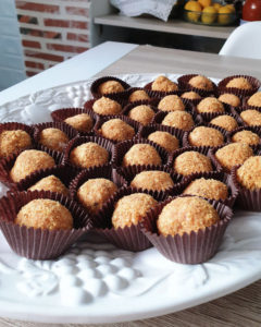 aperitivo-bombon-jamon-arandanos-kikos