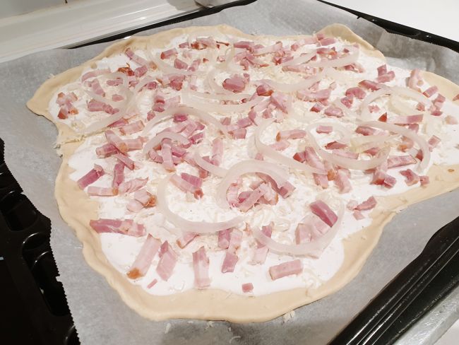 masa-pizza-sin-levadura-Flammekueche-pizza-alsaciana