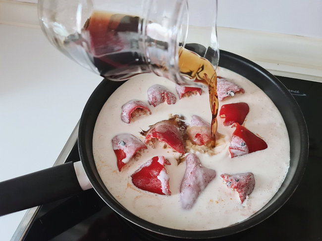 pimientos-rellenos-carne-salsa-vermut-thermomix