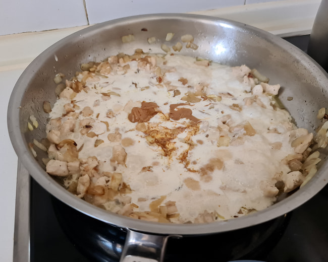 pasta con salsa de cacahuete