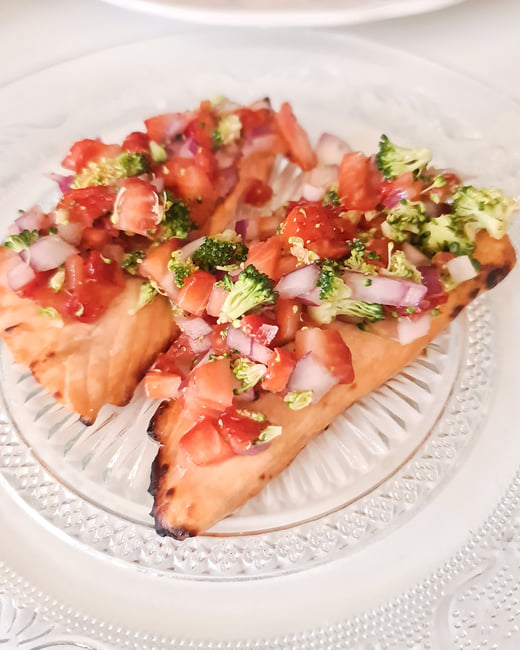 salmón con vinagreta de fresas