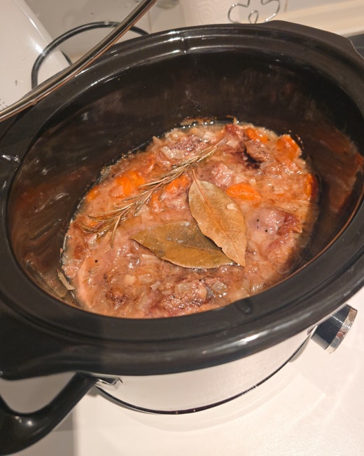 carrilleras en crockpot olla de cocción lenta