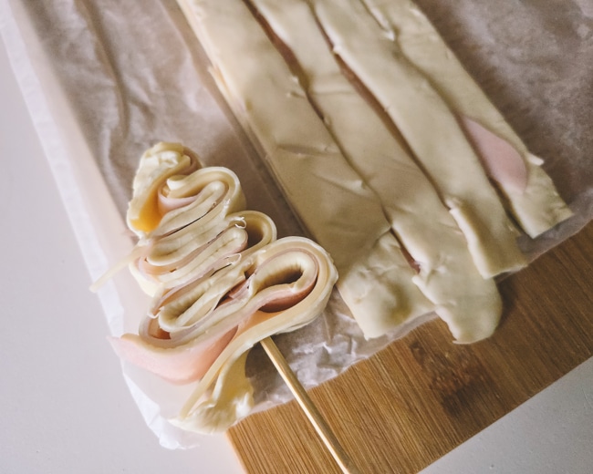 aperitivo navidad hojaldre arbolitos jamón y queso
